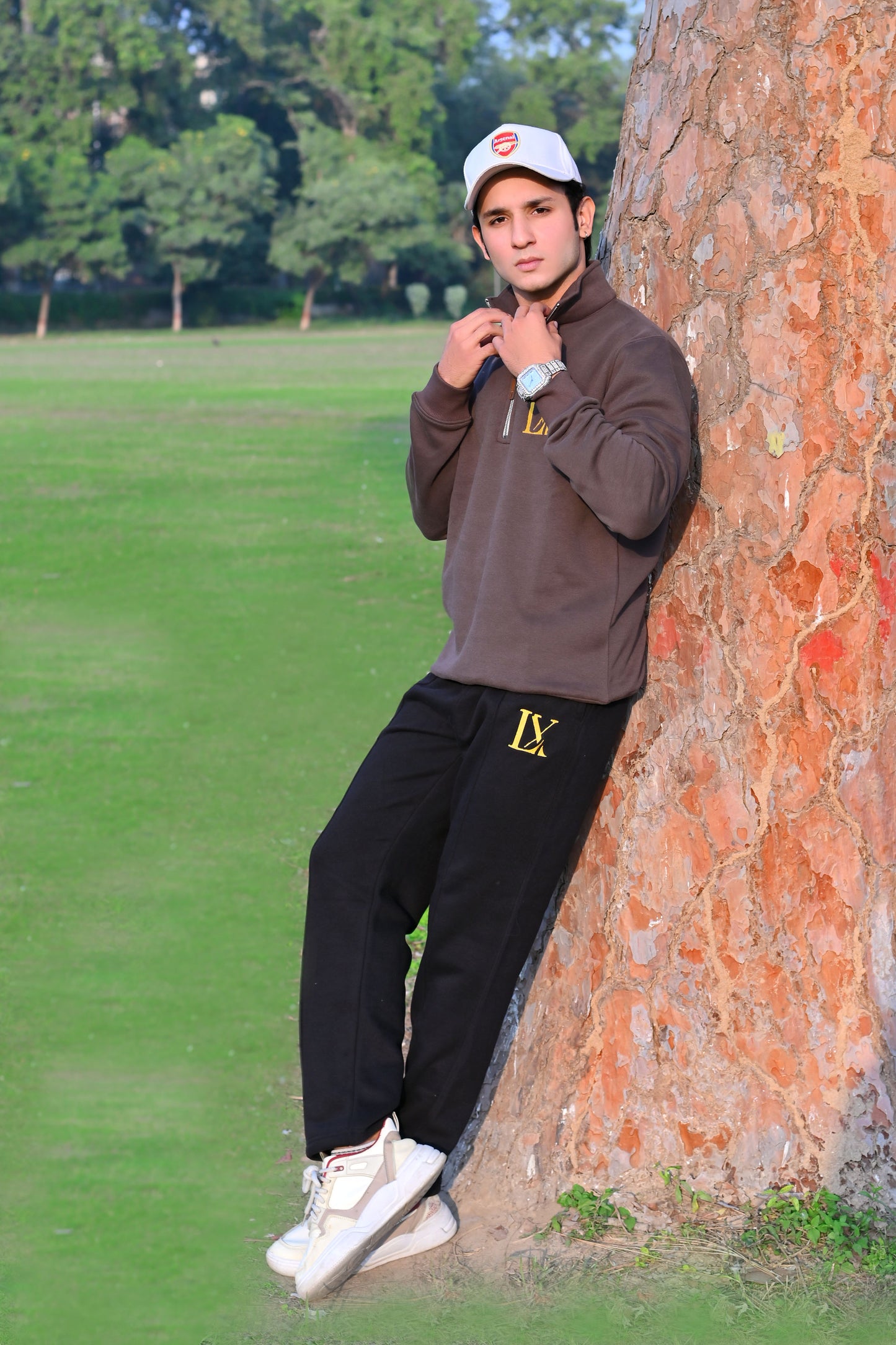 Black Baggy+Brown Zipper